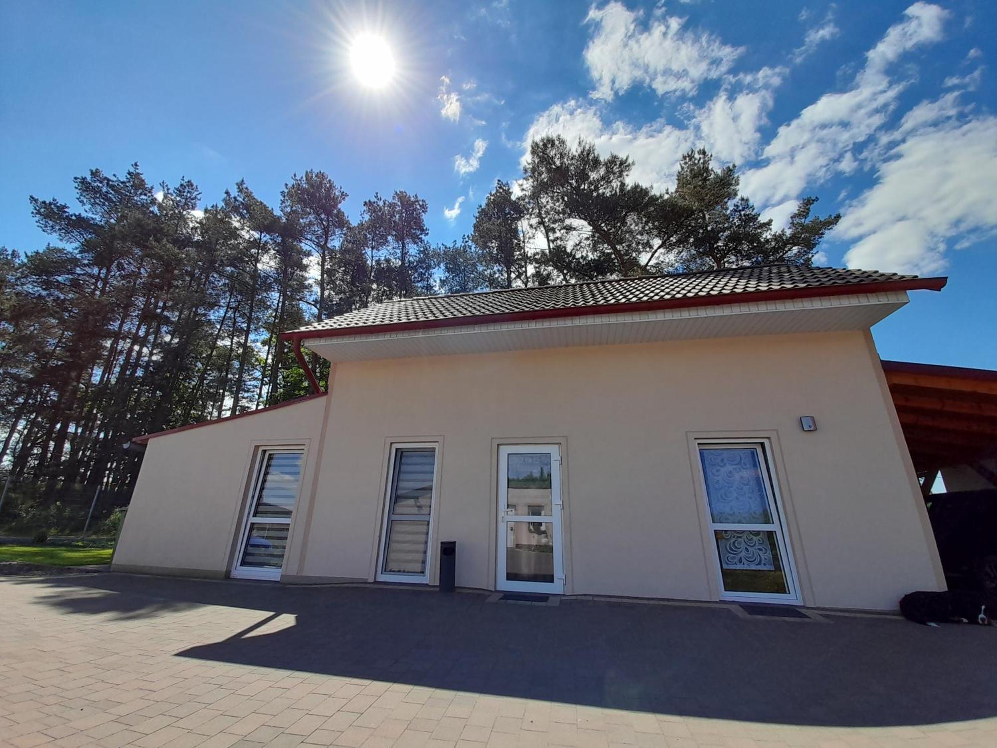 Pokoje Freedoor Ługniany Exterior photo